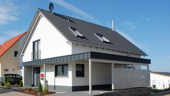 Haus D Straßenansicht